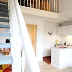 Einfach eingerichtete Masionettewohnung.