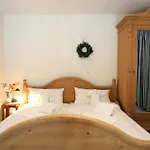 Einfach eingerichtete Masionettewohnung.